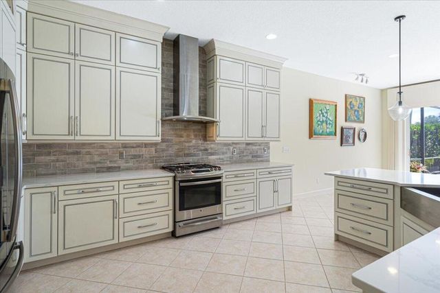 8332 Muirfield Way, Port St. Lucie, Port St Lucie, FL 34986