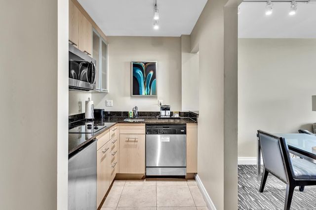 2670 E Sunrise Boulevard 607, Fort Lauderdale, FL 33304