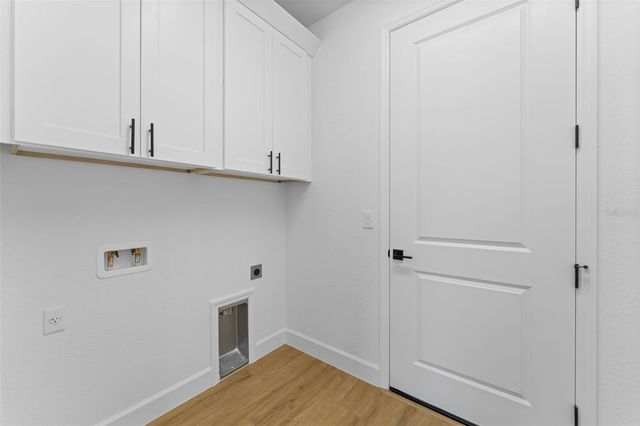 1525 LOG LANE, North Port, FL 34286