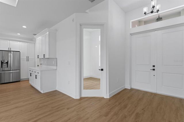 1525 LOG LANE, North Port, FL 34286