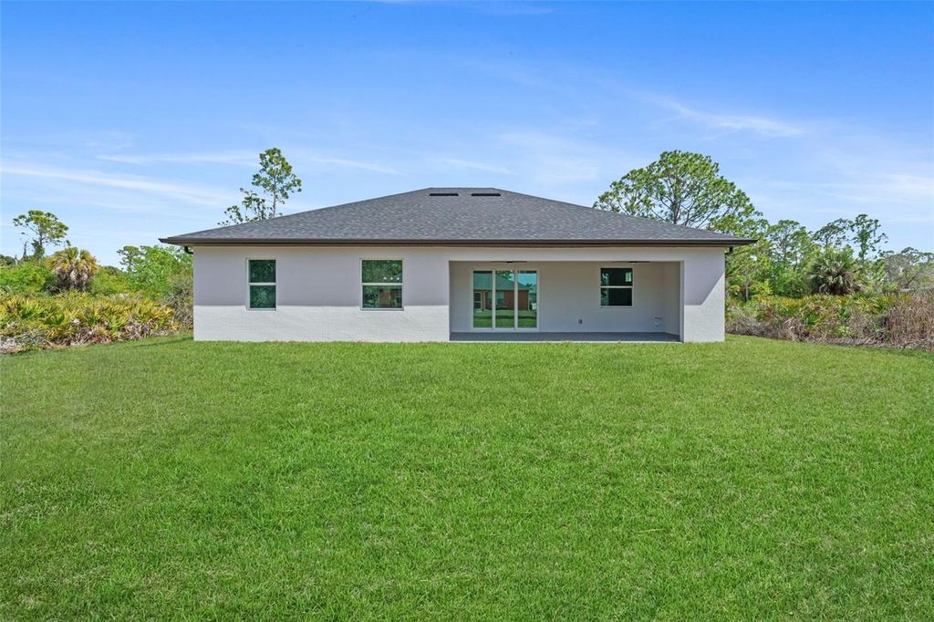 Image 39 of property listing at 1525 LOG LANE, North Port, FL 34286