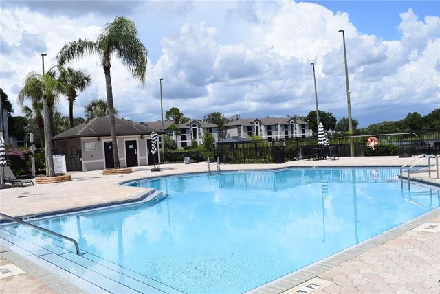 8801 LATREC AVENUE 8105, Orlando, FL 32819