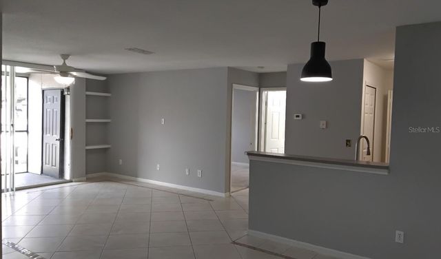 8801 LATREC AVENUE 8105, Orlando, FL 32819