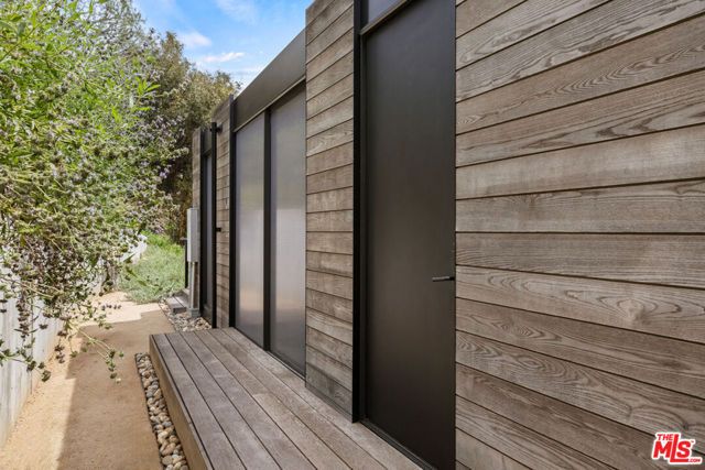 1664 N Benton Way, Los Angeles, CA 90026