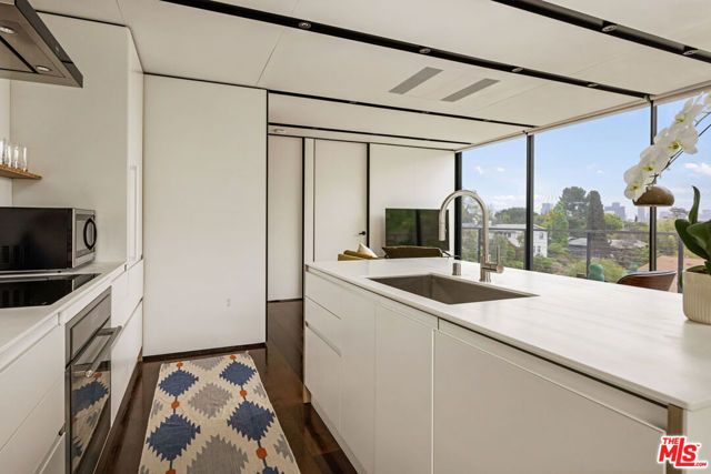 1664 N Benton Way, Los Angeles, CA 90026