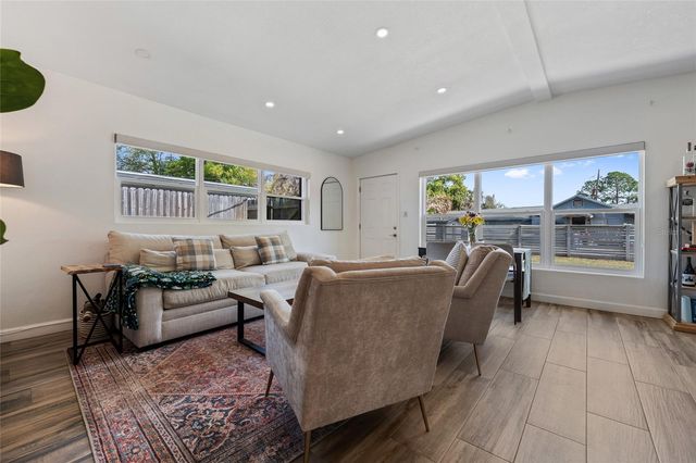 5218 DEXTER STREET, Orlando, FL 32807