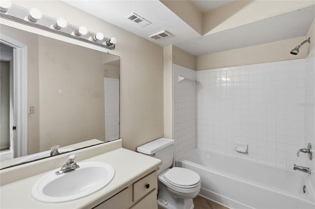 4572 COMMANDER DRIVE 1227, Orlando, FL 32822