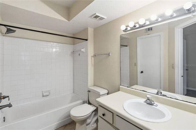 4572 COMMANDER DRIVE 1227, Orlando, FL 32822