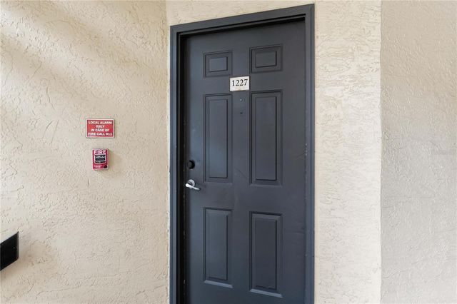 4572 COMMANDER DRIVE 1227, Orlando, FL 32822