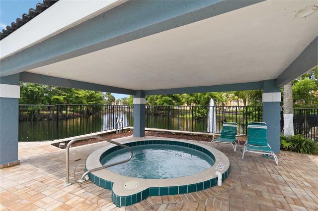 4572 COMMANDER DRIVE 1227, Orlando, FL 32822