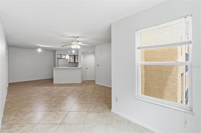 4572 COMMANDER DRIVE 1227, Orlando, FL 32822