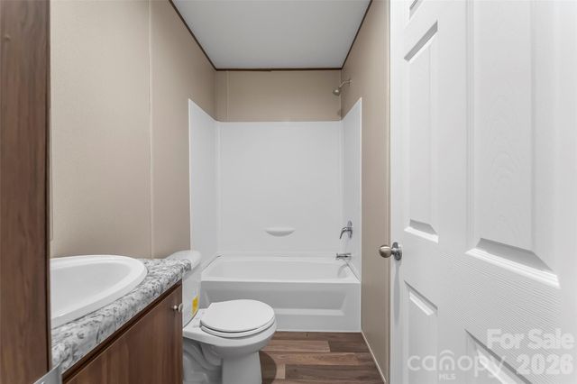 162 Ada Way, Hendersonville, NC 28791