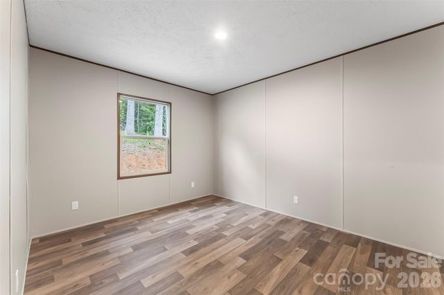 162 Ada Way, Hendersonville, NC 28791