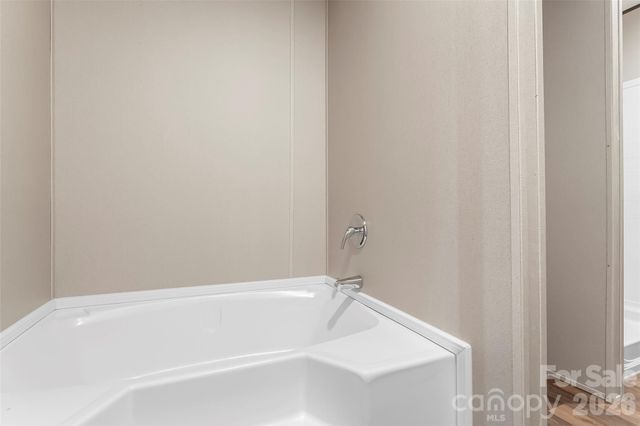 162 Ada Way, Hendersonville, NC 28791