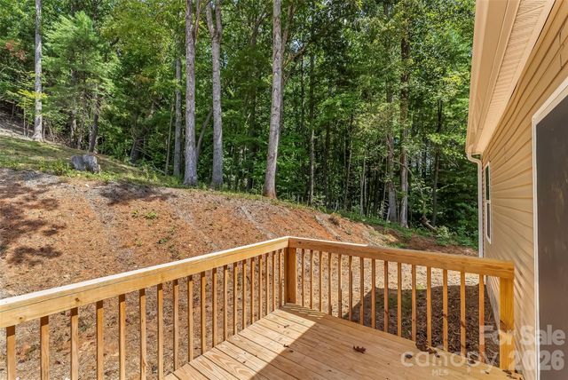 162 Ada Way, Hendersonville, NC 28791