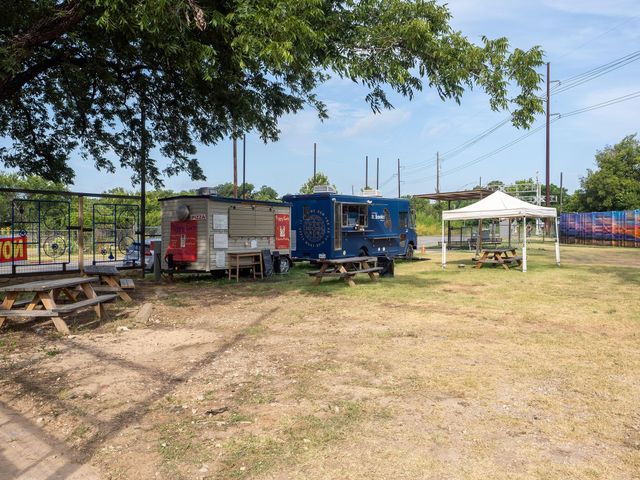 1005 Mansell Ave A, Austin, TX 78702