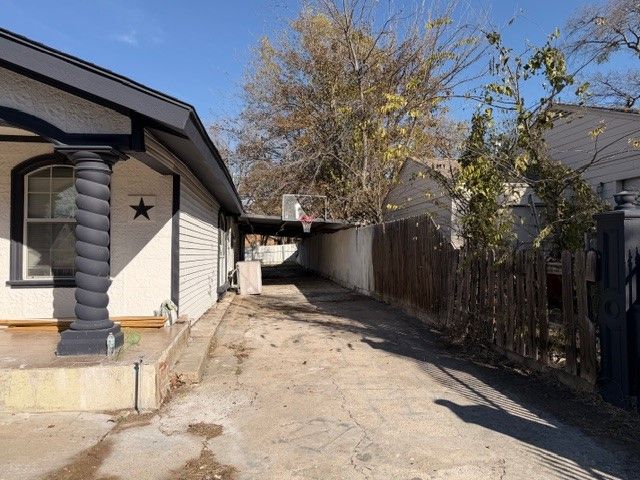 3725 Avenue M, Fort Worth, TX 76105