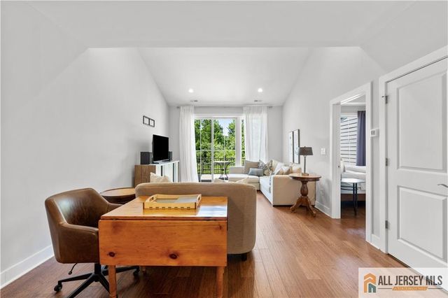 21 Riverwalk, Plainsboro, NJ 08536