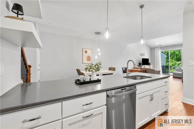 21 Riverwalk, Plainsboro, NJ 08536