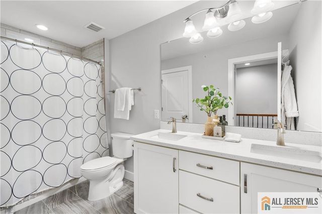 21 Riverwalk, Plainsboro, NJ 08536