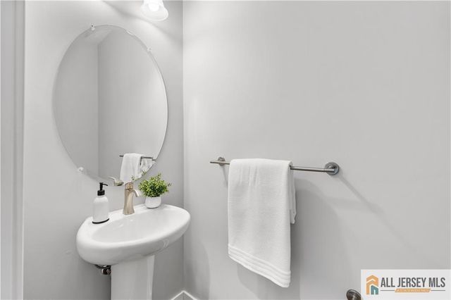 21 Riverwalk, Plainsboro, NJ 08536