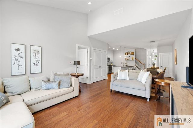 21 Riverwalk, Plainsboro, NJ 08536