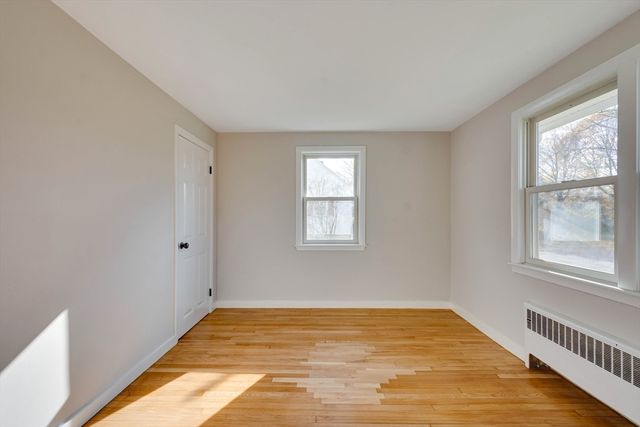 34 Irving Dr, Walpole, MA 02081