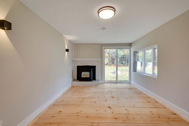 34 Irving Dr, Walpole, MA 02081