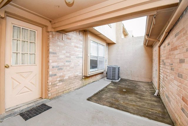 3007 Creekview Drive, Missouri City, TX 77459