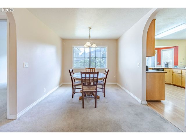 2939 WOLF MEADOWS Ln, Eugene, OR 97408