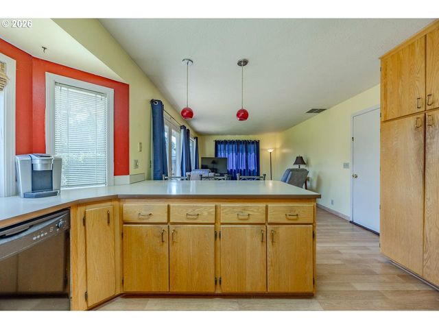 2939 WOLF MEADOWS Ln, Eugene, OR 97408