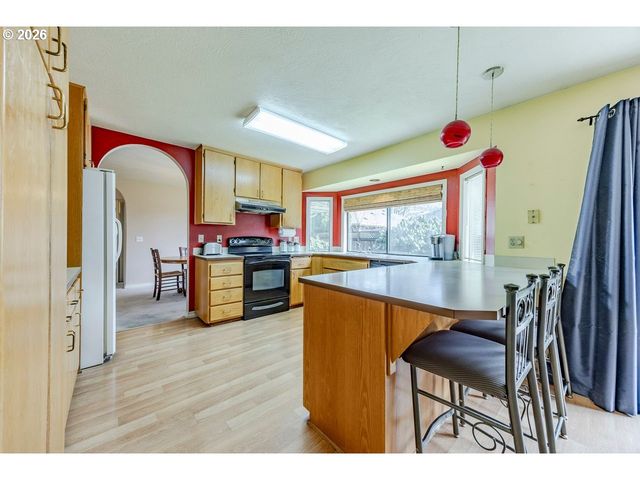 2939 WOLF MEADOWS Ln, Eugene, OR 97408