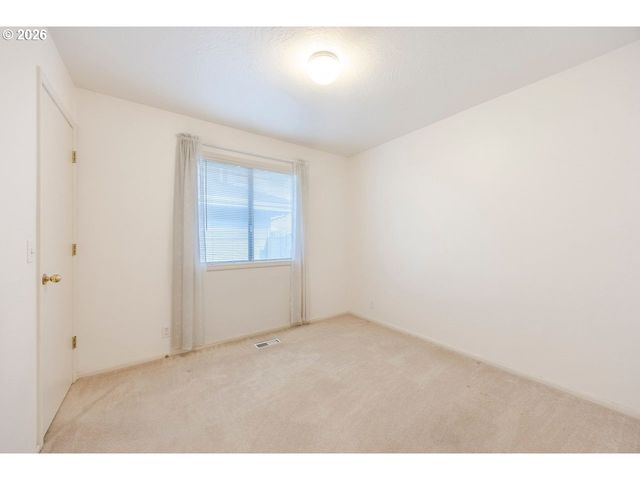 2939 WOLF MEADOWS Ln, Eugene, OR 97408