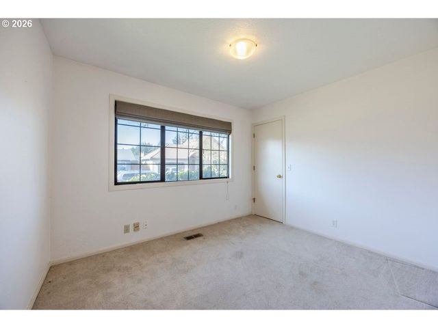 2939 WOLF MEADOWS Ln, Eugene, OR 97408