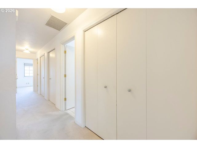 2939 WOLF MEADOWS Ln, Eugene, OR 97408