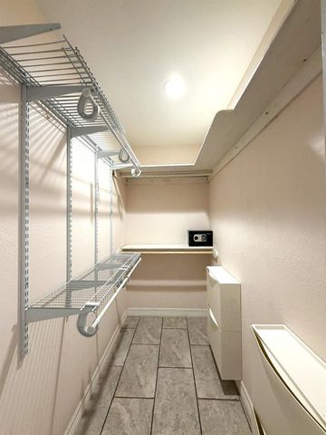 5763 Westover Street, Houston, TX 77033