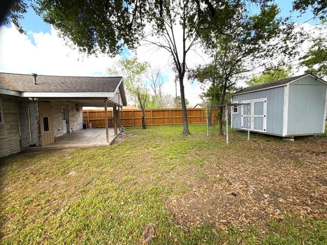 5763 Westover Street, Houston, TX 77033