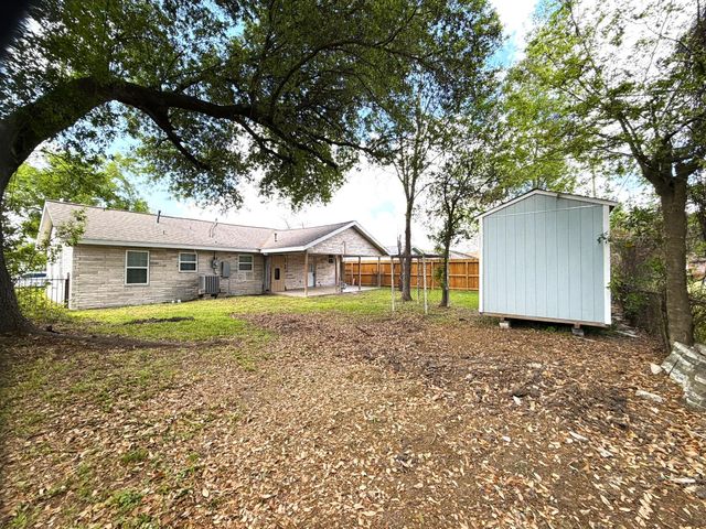5763 Westover Street, Houston, TX 77033