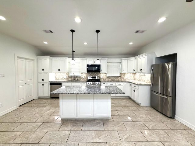 5763 Westover Street, Houston, TX 77033