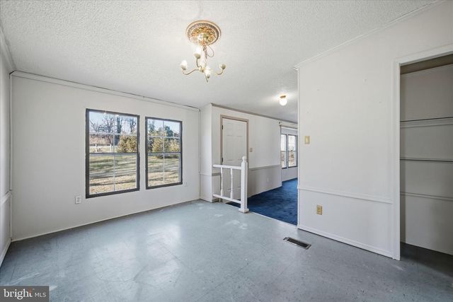 2 OLD CHAPEL AVE, Boyce, VA 22620