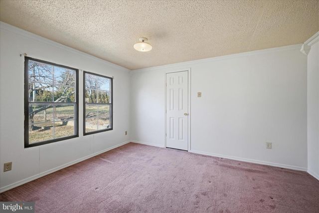 2 OLD CHAPEL AVE, Boyce, VA 22620