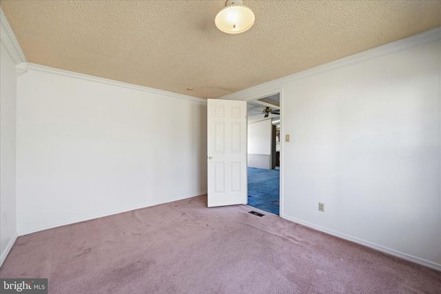 2 OLD CHAPEL AVE, Boyce, VA 22620