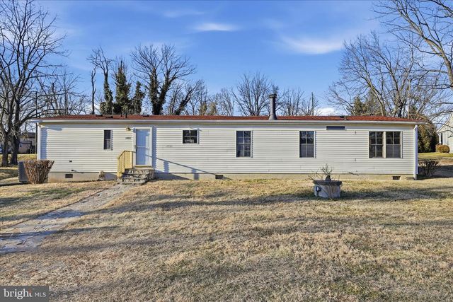 2 OLD CHAPEL AVE, Boyce, VA 22620