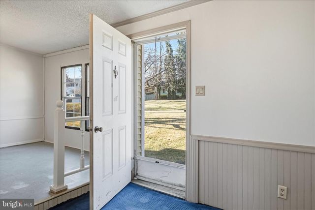 2 OLD CHAPEL AVE, Boyce, VA 22620