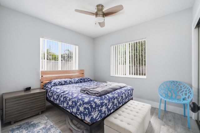 712 NE 10th Avenue, Pompano Beach, FL 33060