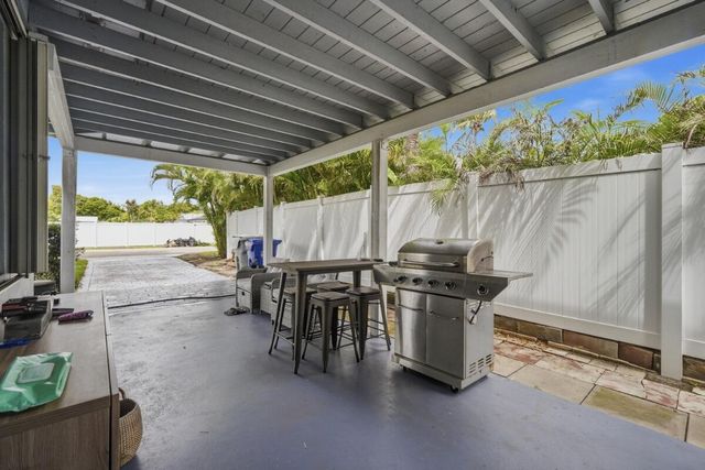 712 NE 10th Avenue, Pompano Beach, FL 33060