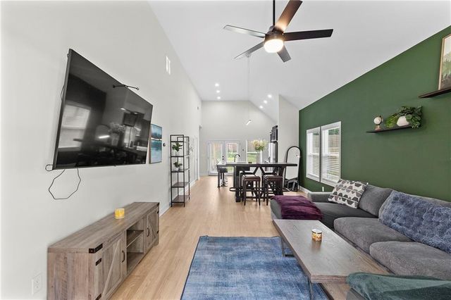 624 Robert Street NW, Atlanta, GA 30318