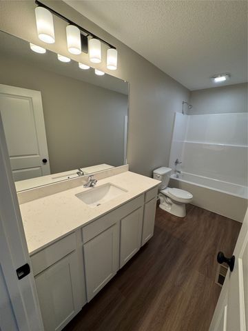4825 Synergy Street, Van Meter, IA 50261