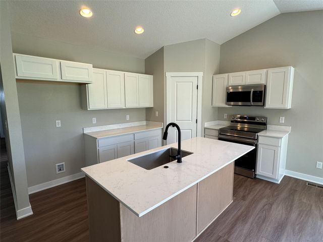 4825 Synergy Street, Van Meter, IA 50261