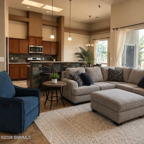 960 Flora Vista Drive, Las Cruces, NM 88007